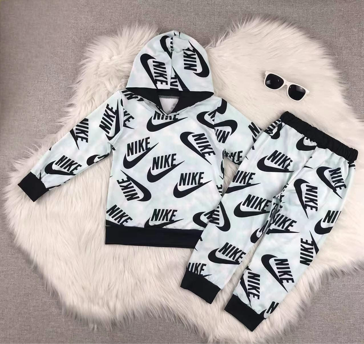 ✔️ Light Blue Set
