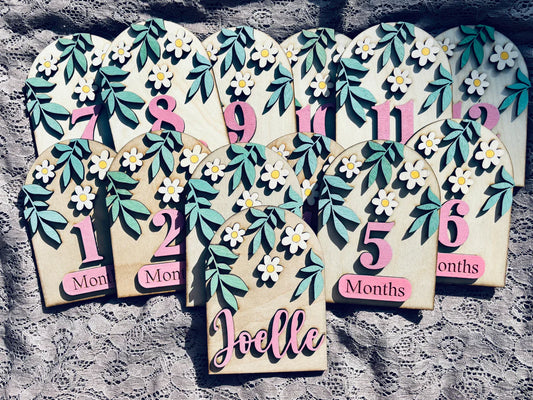 Custom Daisy Flower Arched Milestone Markers