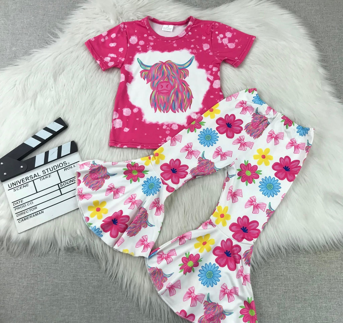 Pink Western Watercolor Bell Set