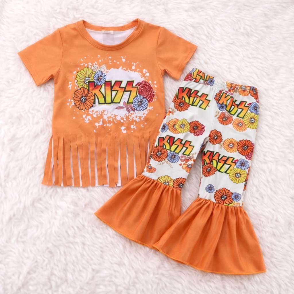 Kiss Bell Set